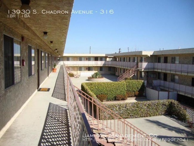 Building Photo - 1 bedroom in Hawthorne CA 90250