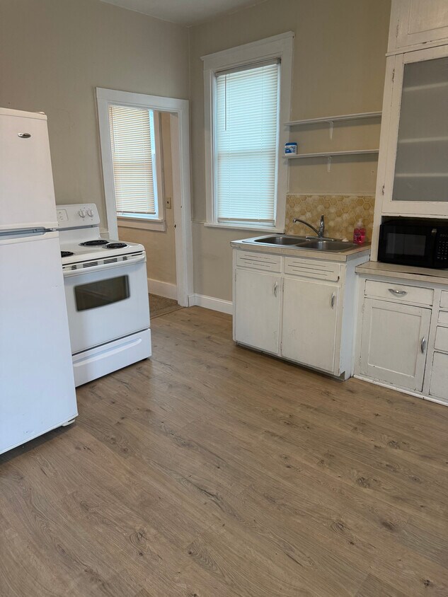 Foto principal - 614 8th Pl N