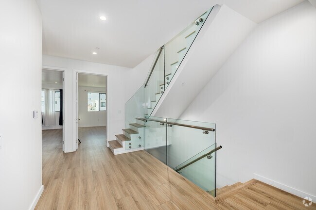 3 habitaciones, 3,5 baños - 219 m² - Segundo piso - 7341 Valmont St