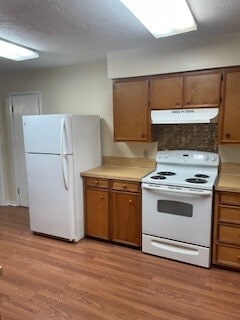 Building Photo - 138 -B Summer Pl