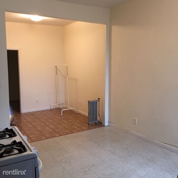 Building Photo - 2016 Grove St