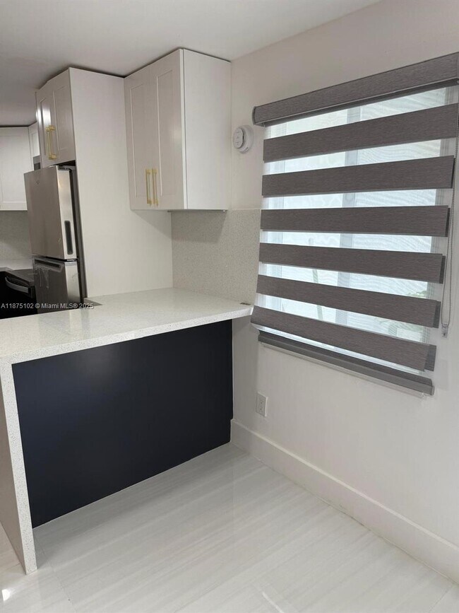 Building Photo - 1708 Taft St