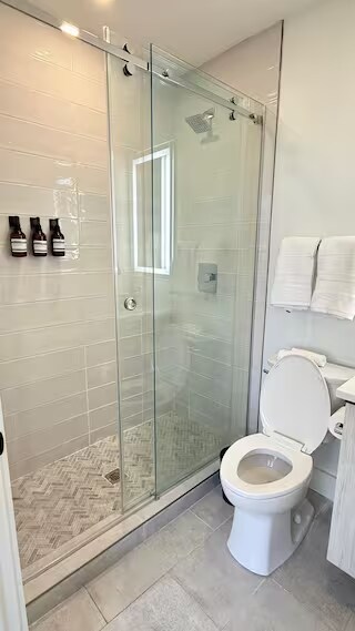 Building Photo - 3439 Lancaster Ave