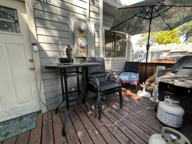 Building Photo - Great Duplex Unit Near Downtown Loveland