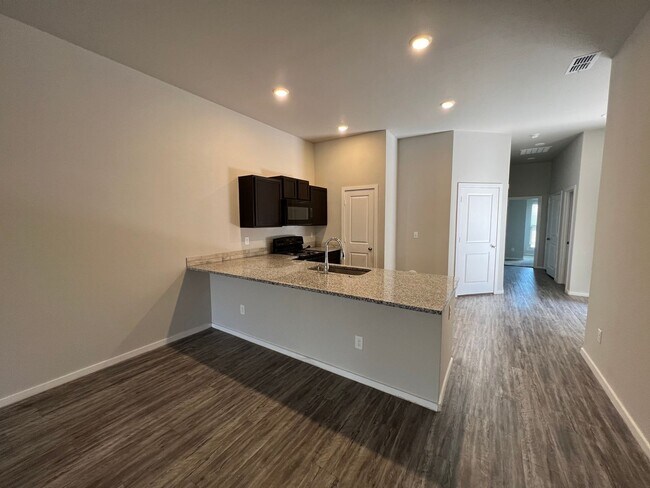 Foto del edificio - Cypress - 2133 N Texas Avenue