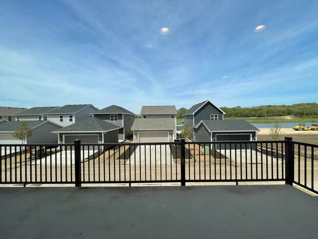 Foto del edificio - 2157 Spring Dreams Ln