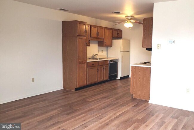 Foto del edificio - 121 S 3rd St