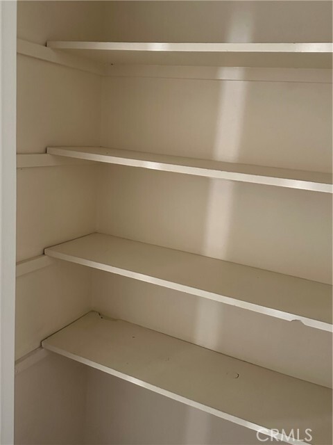 Foto del edificio - 1341 Hartview Ave