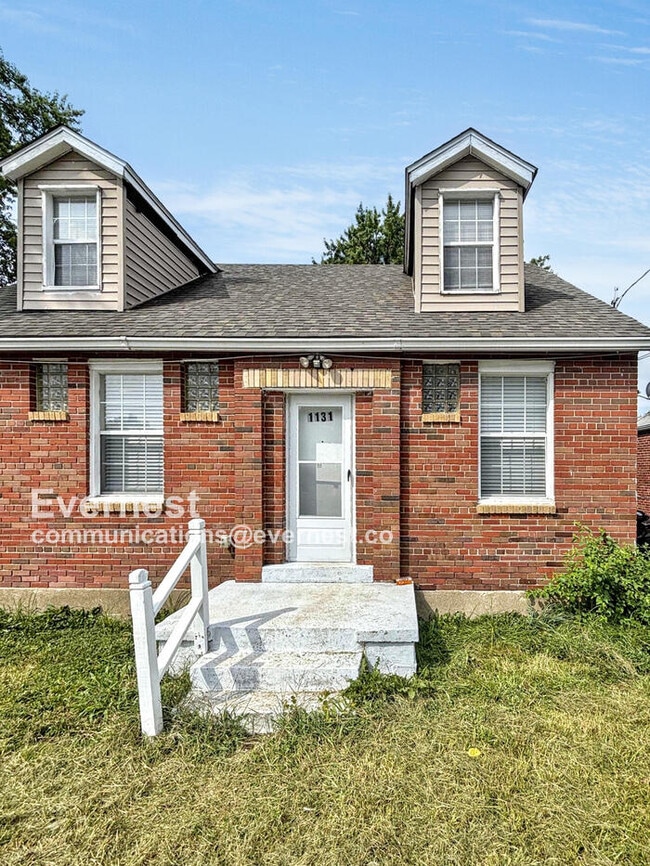 Building Photo - 1131 N Florissant Rd