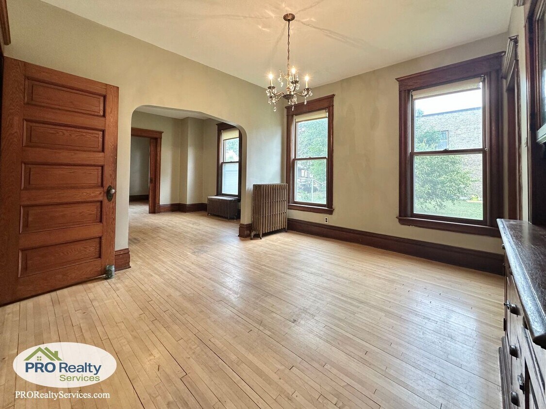 Foto principal - Charming 2 Bedroom Apartment in Northeast ...