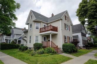 Building Photo - 1226 Park Ave