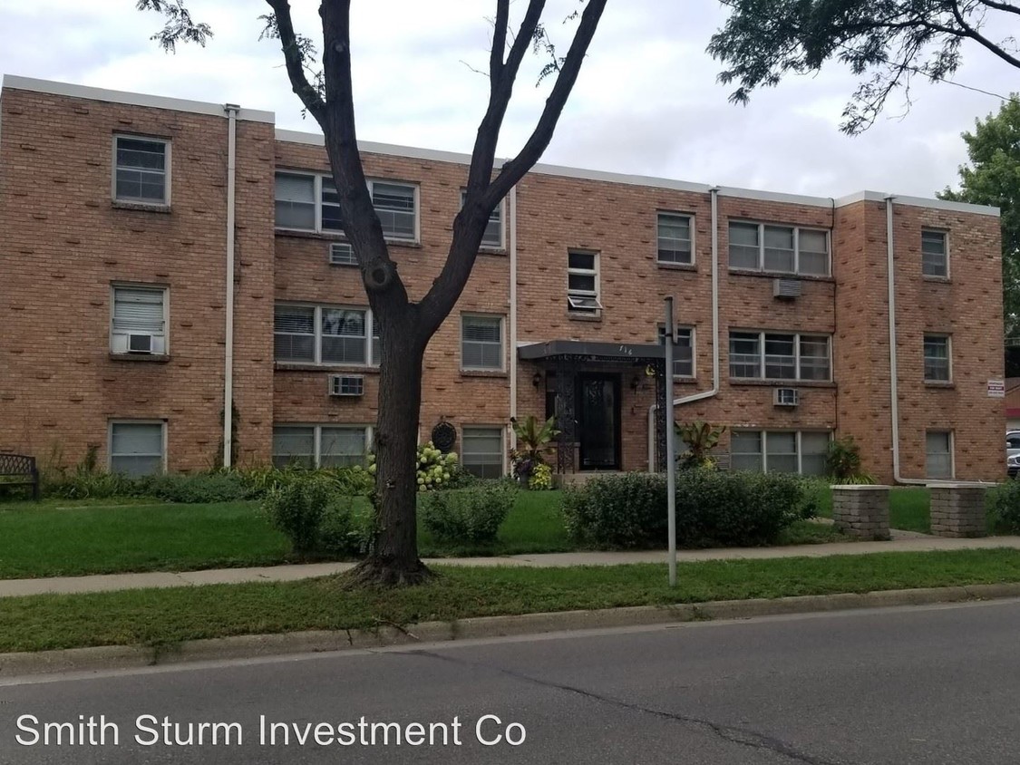 Foto principal - 716 W 38th St