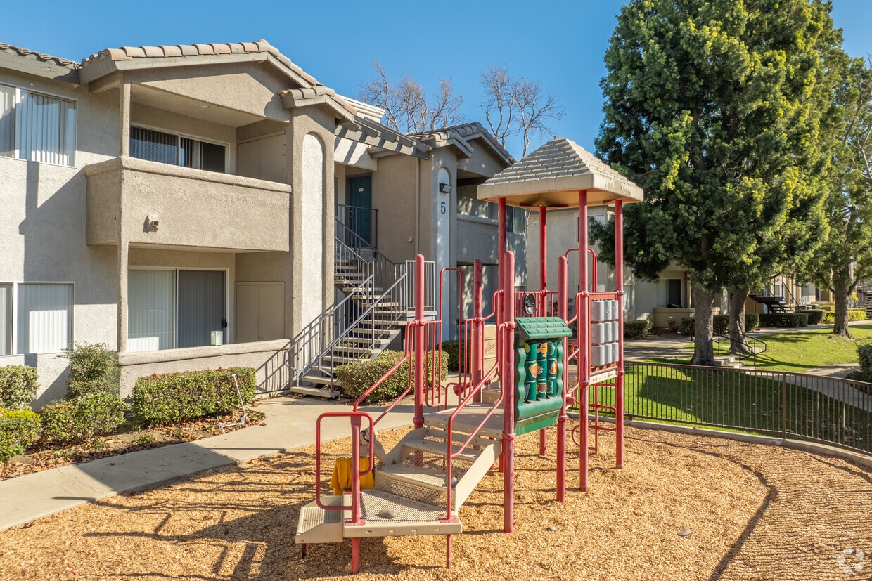 The Summit at Chino Hills Apartment Homes - 2400 Ridgeview Dr Chino ...