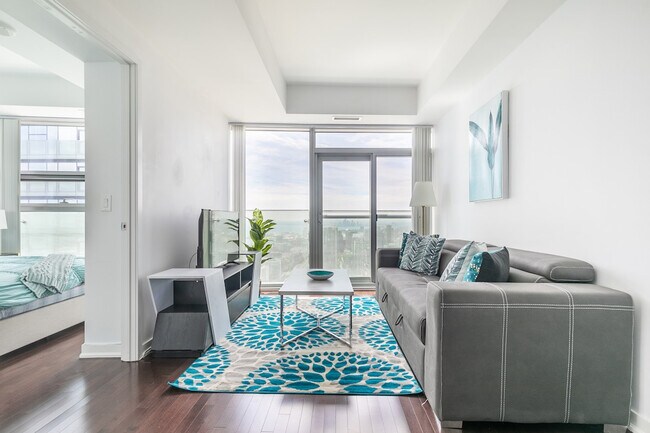 Photo du bâtiment - 25 Lower Simcoe St