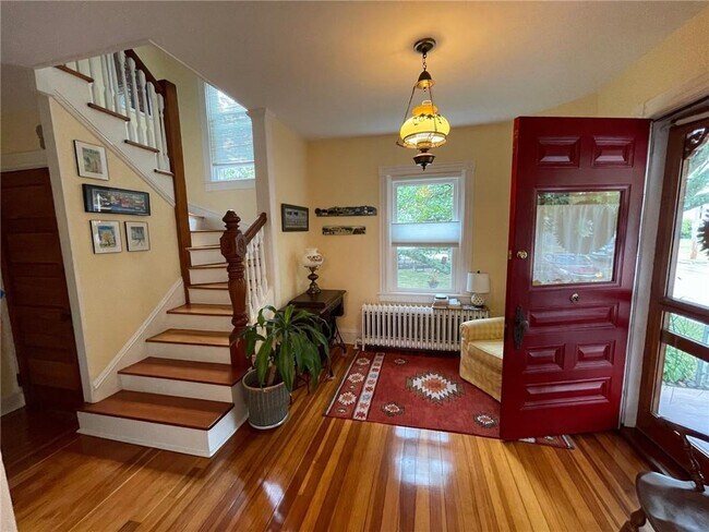 Foto del edificio - 59 Bedlow Ave