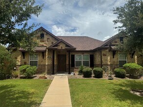 Building Photo - 410 Deacon Dr W