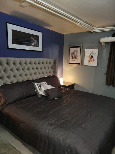 Dormitorio B1 - The Commodore