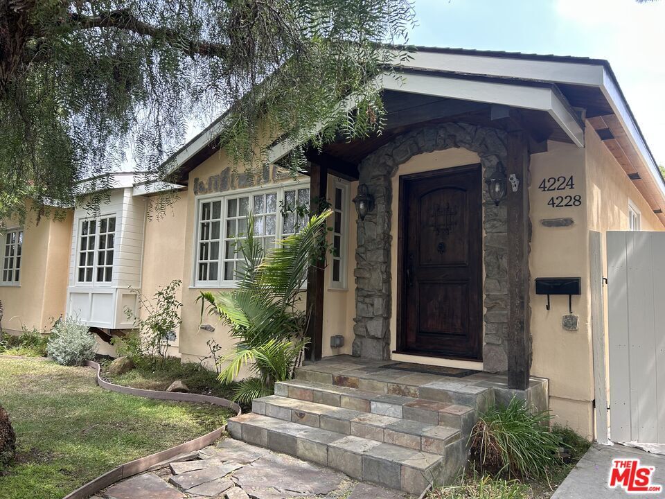 Foto principal - 4224 Beethoven St