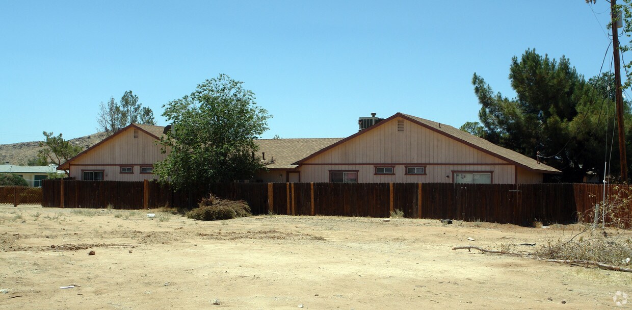Foto del edificio - 20226 Serrano Rd