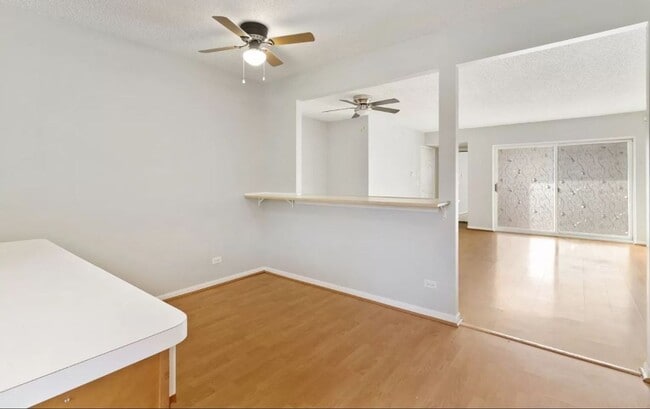 Building Photo - 2 BED 2 BATH CONDO