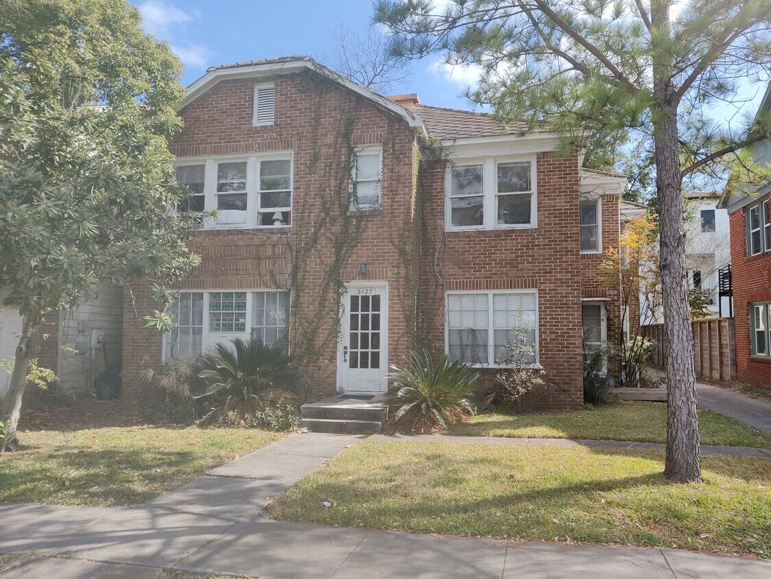 2427 Hazard St Unit 4, Houston, TX 77019 2427 Hazard St Houston, TX