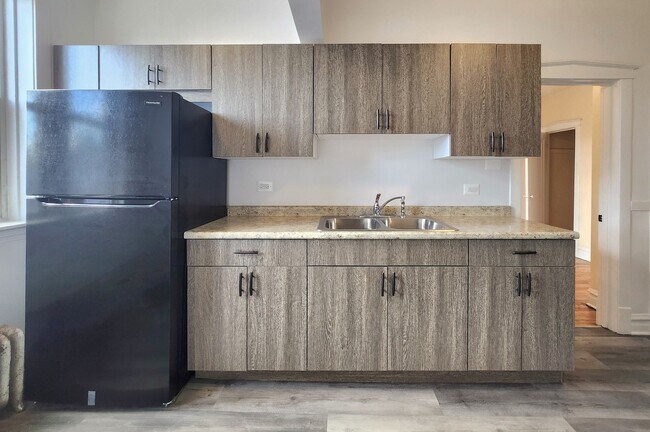 Foto del edificio - 4937 W 18th St