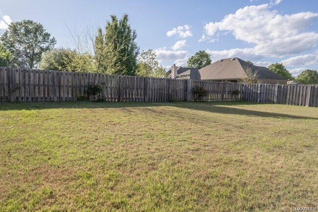 Foto del edificio - 3412 Crestwood Ln