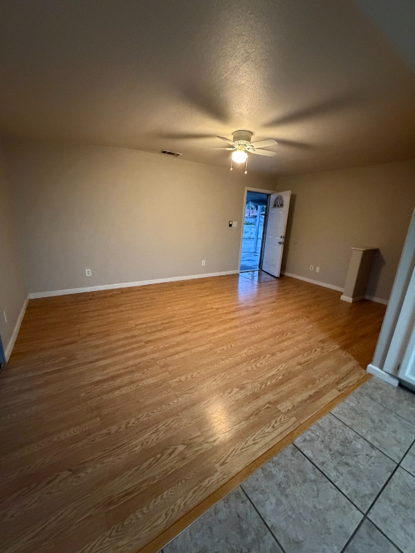 Photo - 881 Casselman Dr House