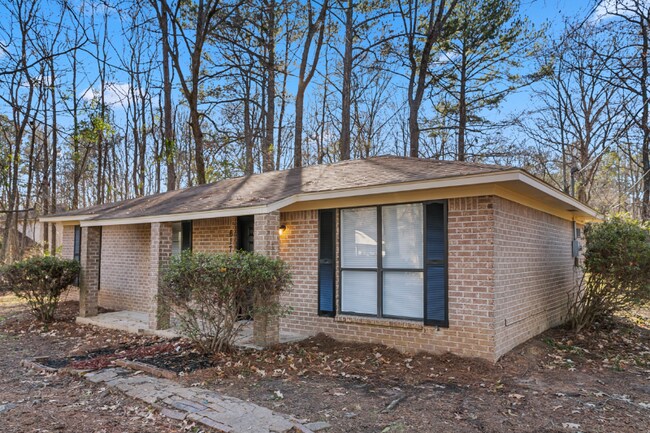 Building Photo - 617 George Kersh Dr