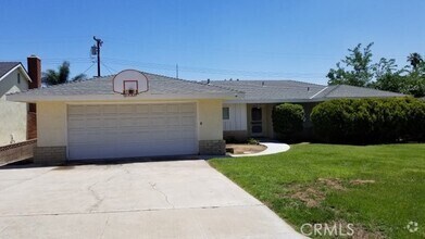 Building Photo - 35555 Mountain View St
