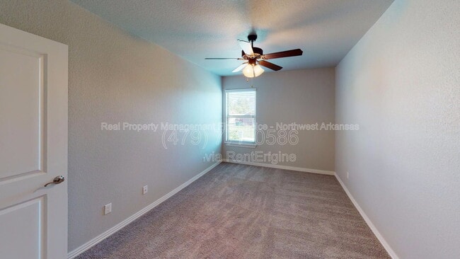 Building Photo - 2711 W Shasta Rd