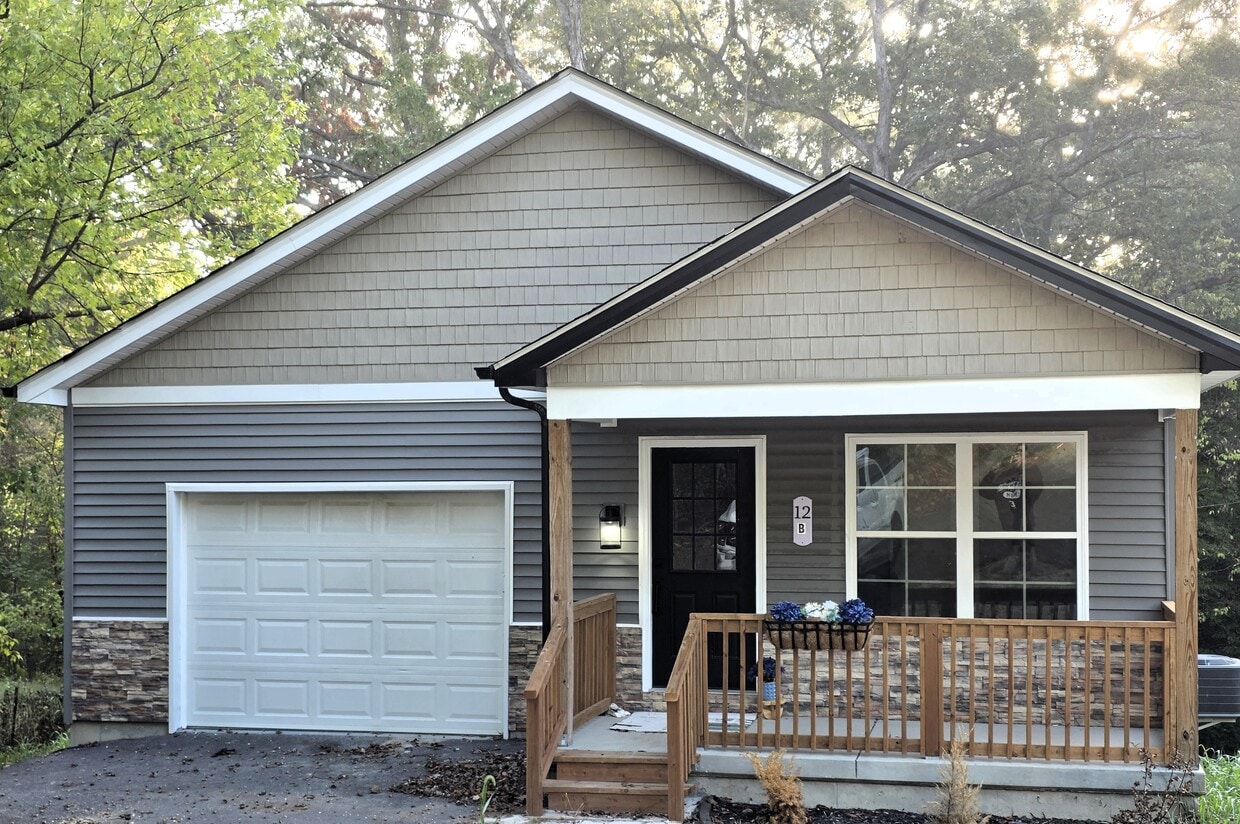 Primary Photo - 12 New Sugar Creek Rd