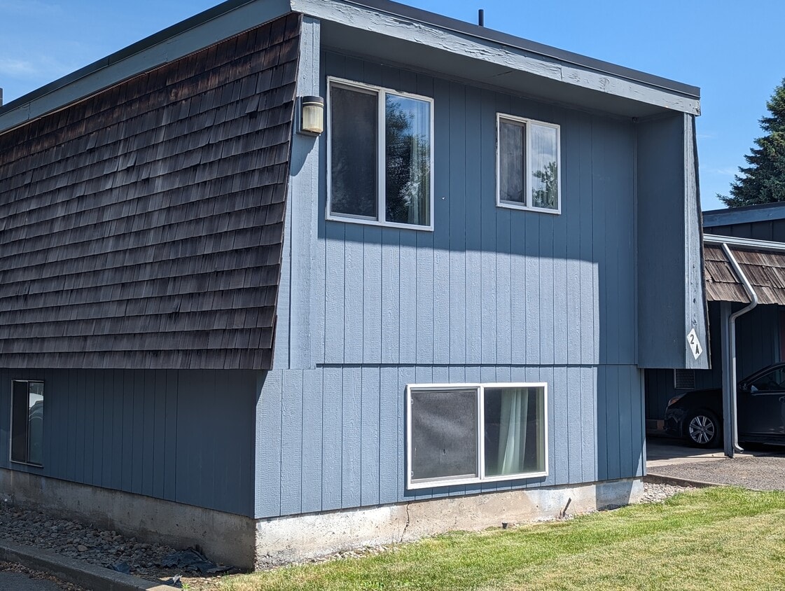 1122 Francis Ave, Walla Walla, WA 99362 Townhouse for Rent in Walla Walla, WA
