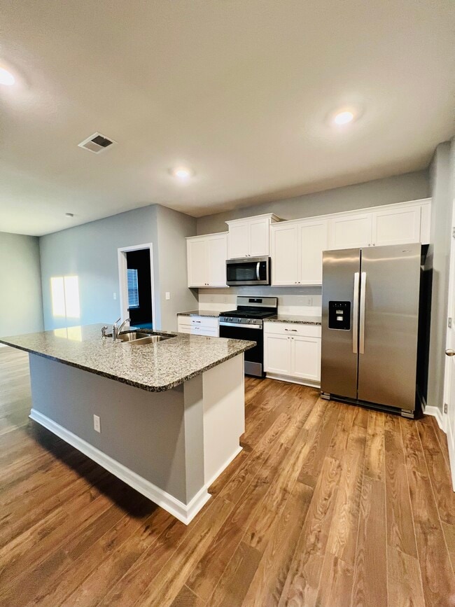 Kitchen - 5439 Garden Cress Trl House