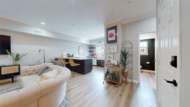 Building Photo - 17 Waugh Dr