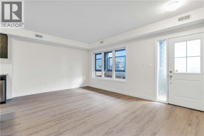 Building Photo - 168 Rochefort St.