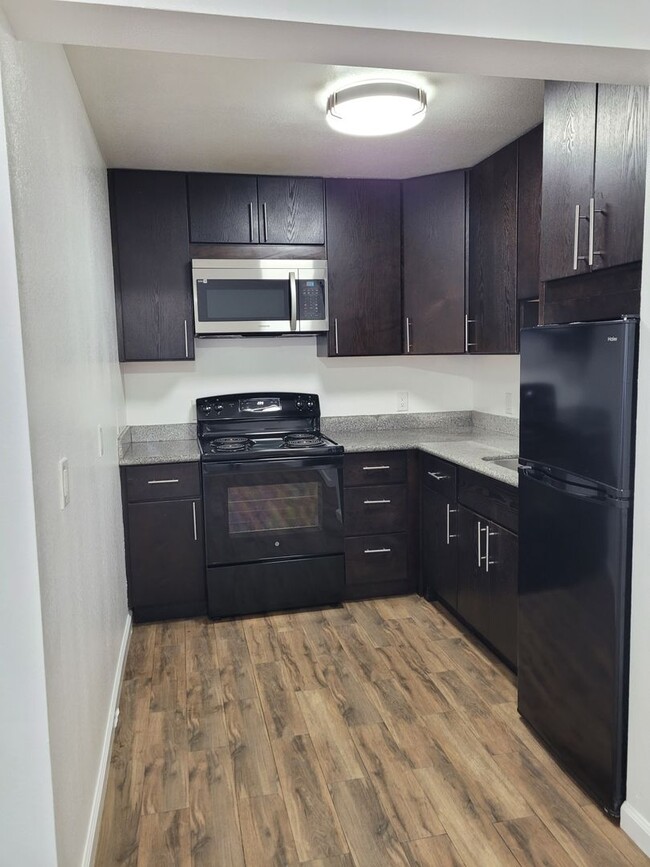 Building Photo - Stylish & Modern 1-Bedroom Retreat Steps f...