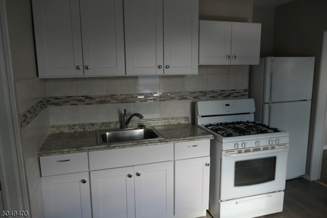 Building Photo - 145 Old Hoboken Rd