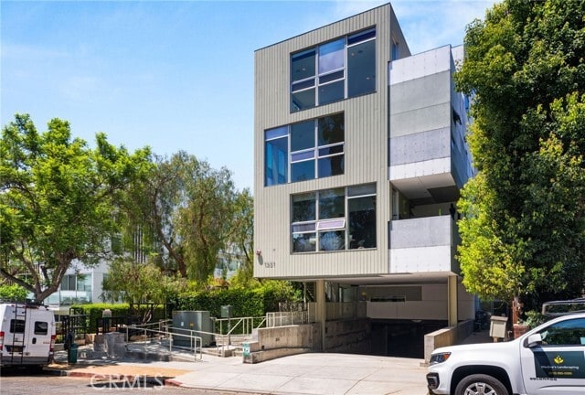 Foto del edificio - 1351 Havenhurst Dr