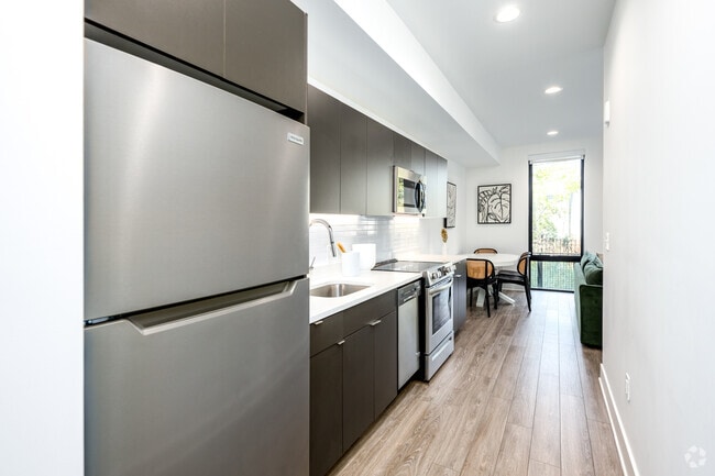 1BR, 1BA - 584SF - Kitchen - Bonsai Apartments