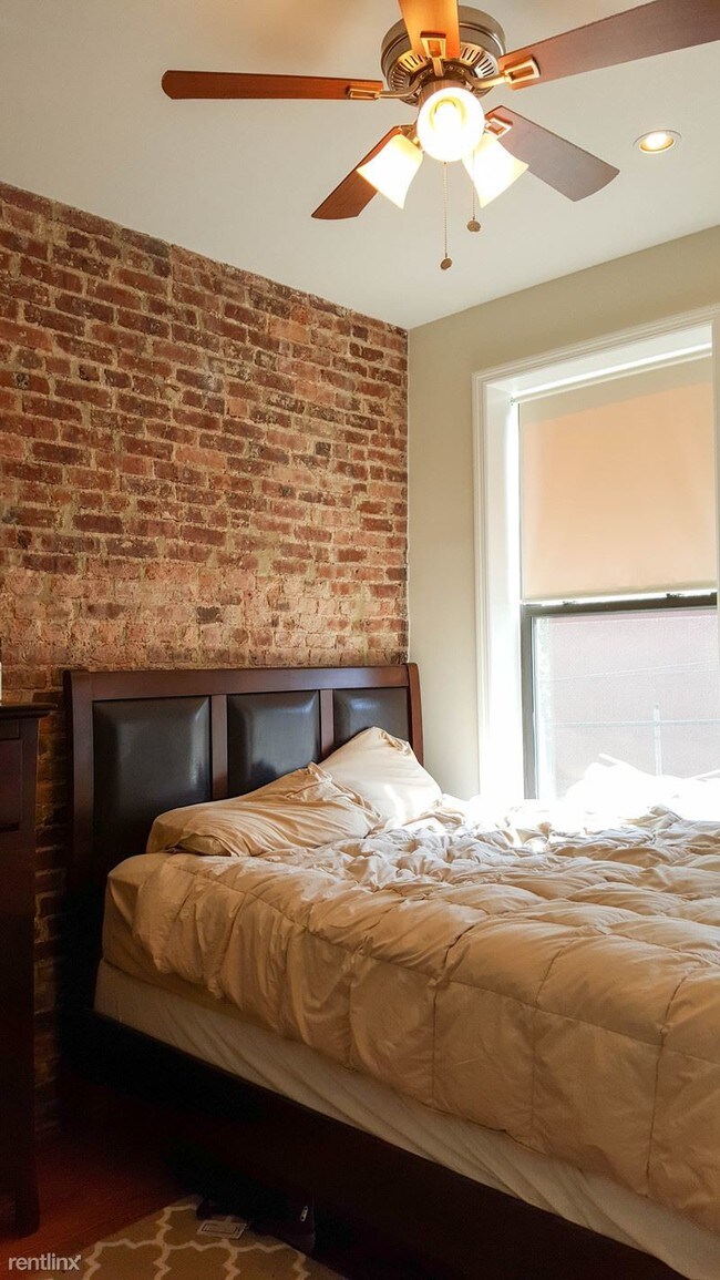 Foto del edificio - 1077 Nostrand Ave