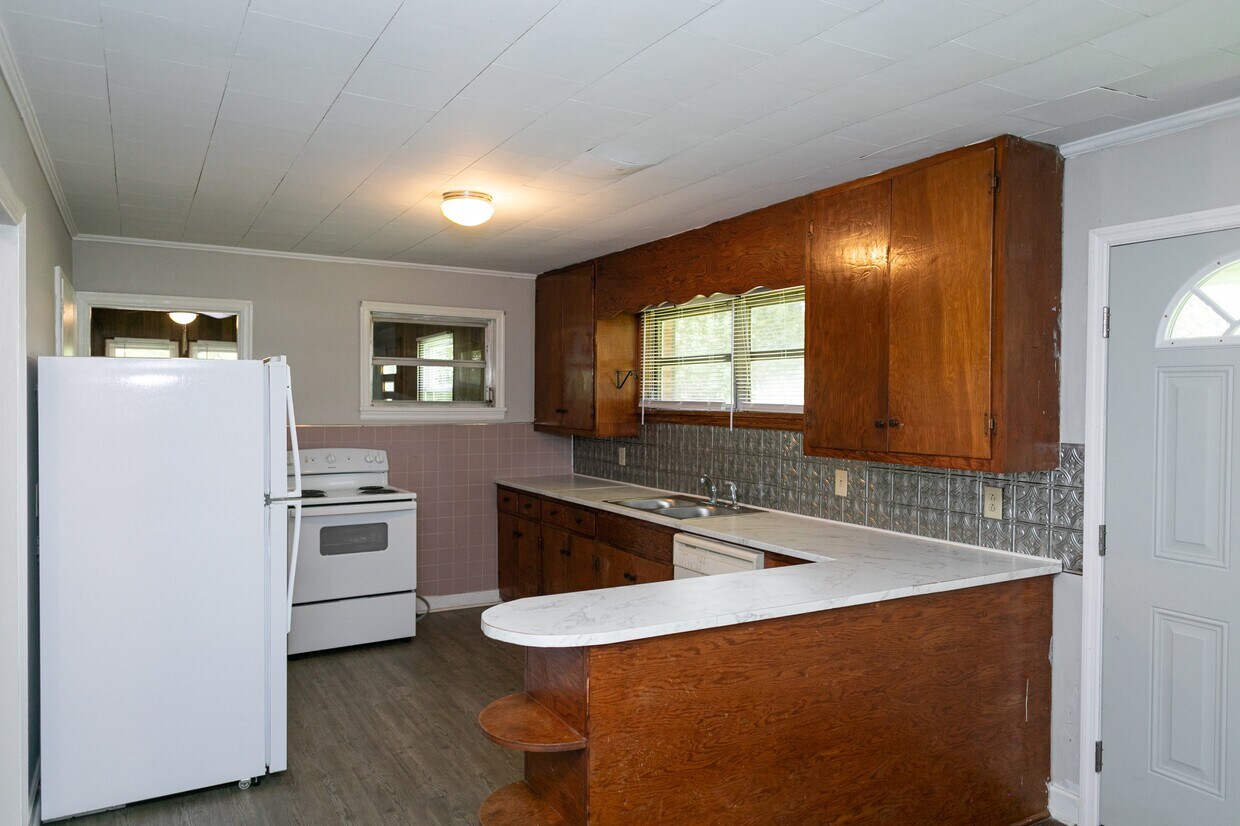 Primary Photo - 3600 Jamestown Rd
