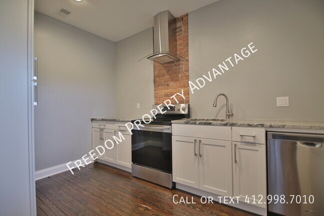 Building Photo - 431 E 10th Ave