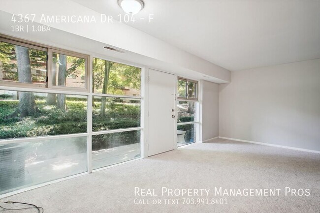 Building Photo - Light & Bright Annandale Condo!