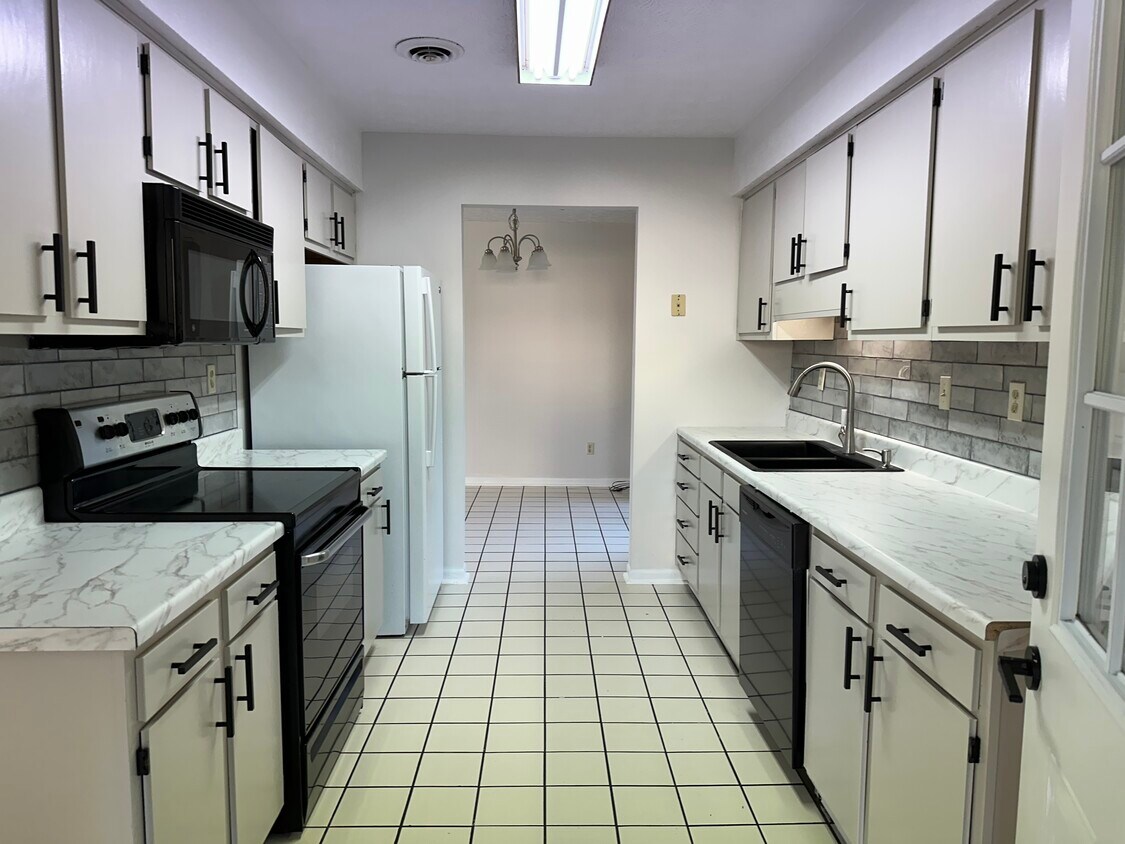 1294 Old Newport Hwy Unit 1, Sevierville, TN 37862 Condo for Rent in