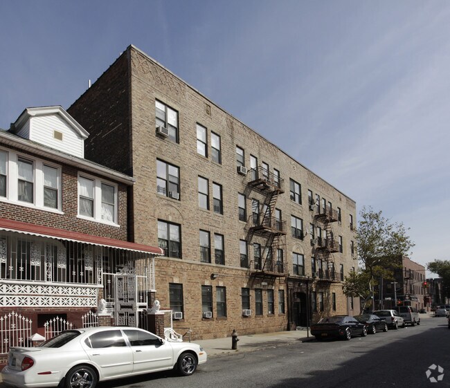 Building Photo - 180 E 93rd St