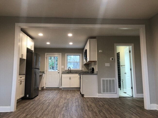 Photo - Oak Trail Apartments