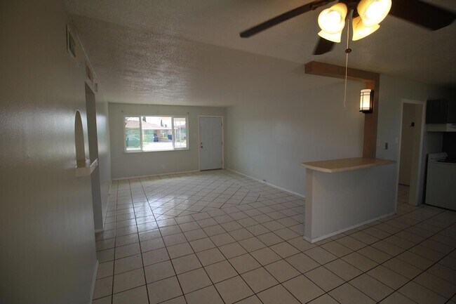 Foto del edificio - 5725 Waycross Ave