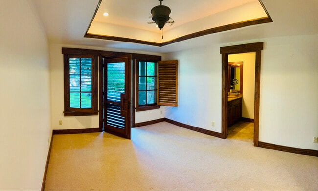 Building Photo - 3847 Crystal Bridge Dr