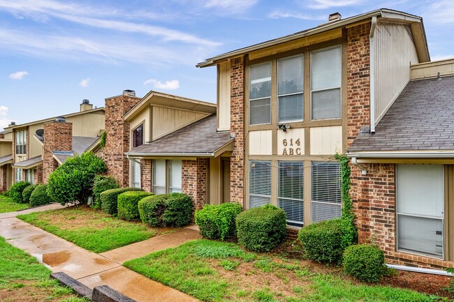 Foto del edificio - 15 - 614 Lillard Rd, Arlington, TX 76012